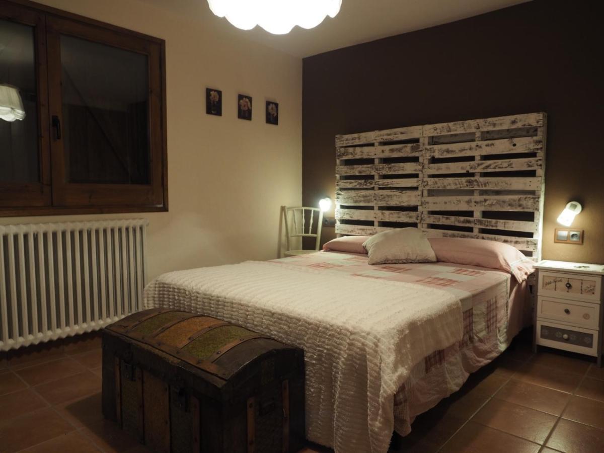Castellar del Riu Els Noguers Turismeヴィラ エクステリア 写真